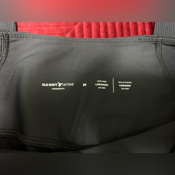 Old Navy Active Powersoft black, ribbed high-rise leggings - Picture 2 of 16